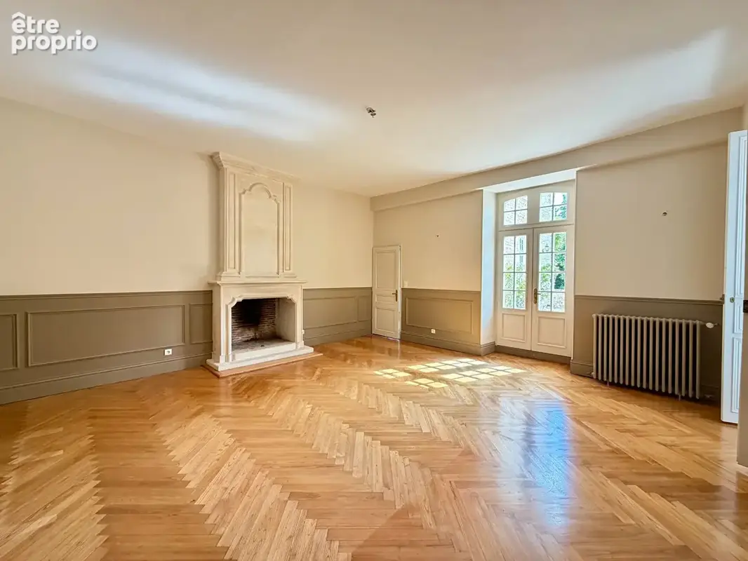 Propriété de caractère exceptionnelle avec dépendances, piscine et 3,5 hectares - photo 5