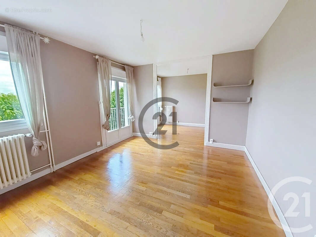 Appartement 81 m² à Auxerre  - photo 3