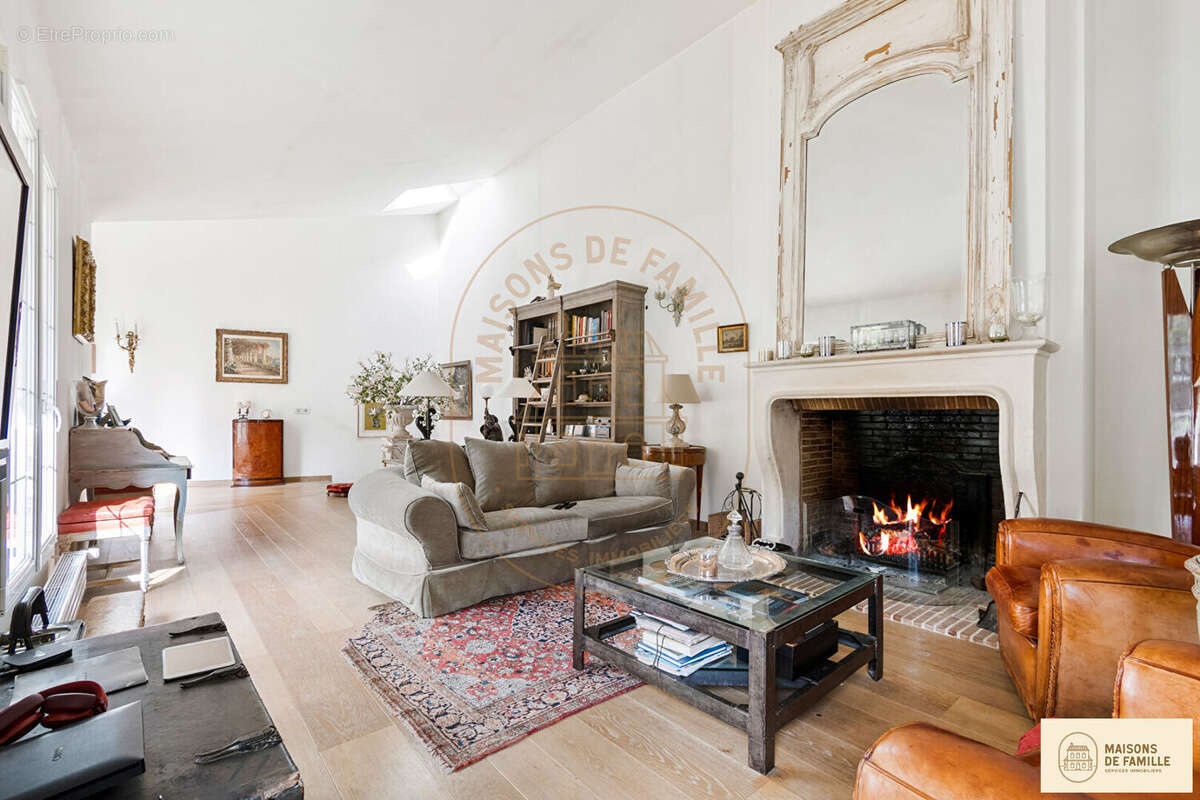 Maison à BOUGIVAL