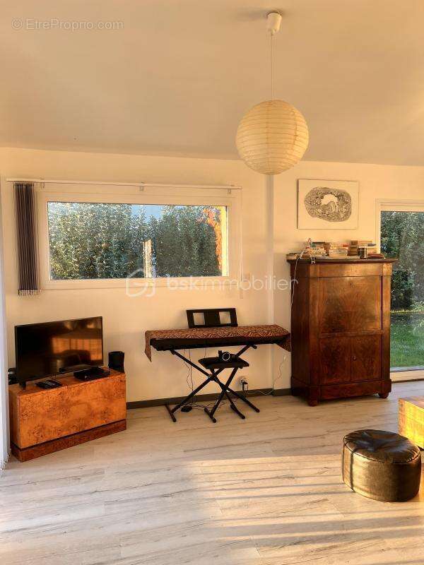 Maison à HEUGUEVILLE-SUR-SIENNE