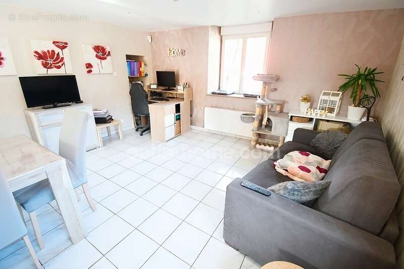 Maison à NOUILLONPONT