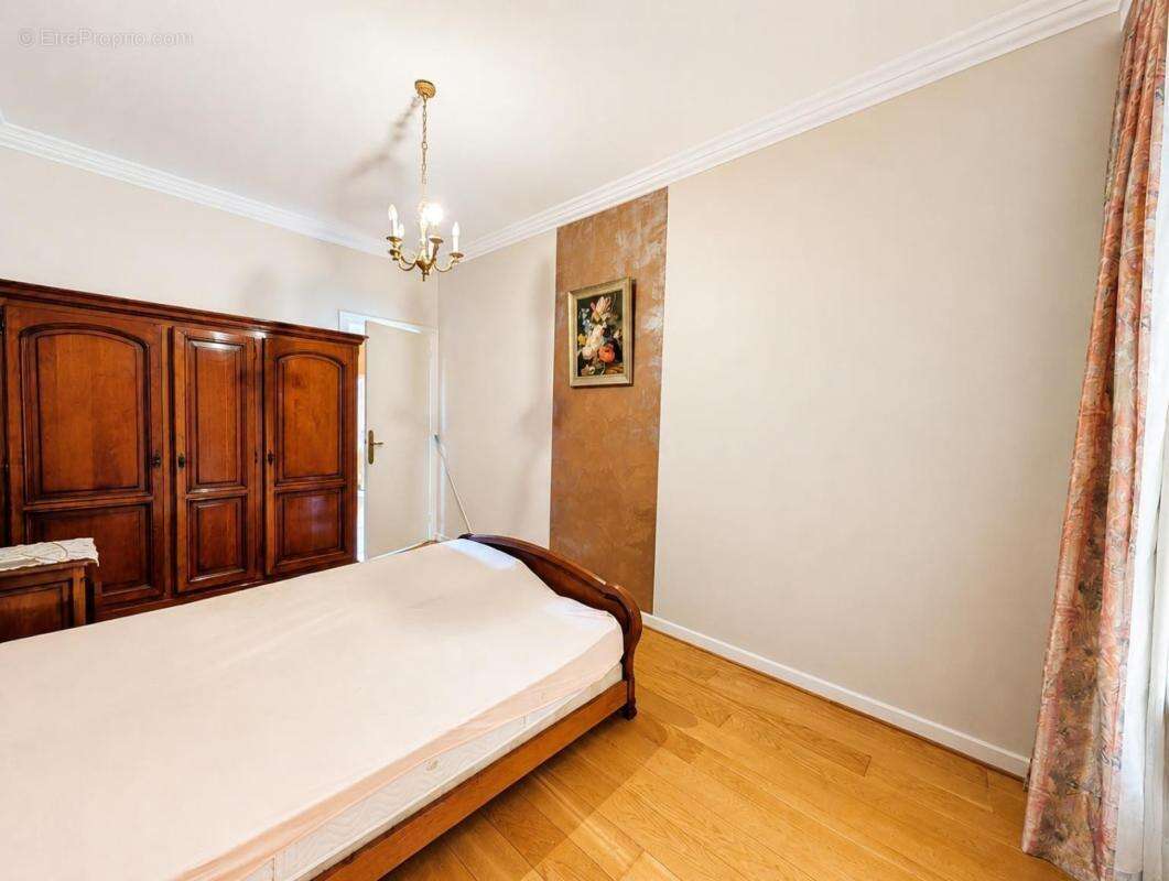 Maison 240 m² à Grigny  - photo 6