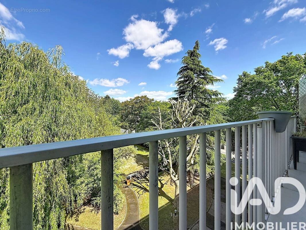 Photo 1 - Appartement à LE PLESSIS-TREVISE