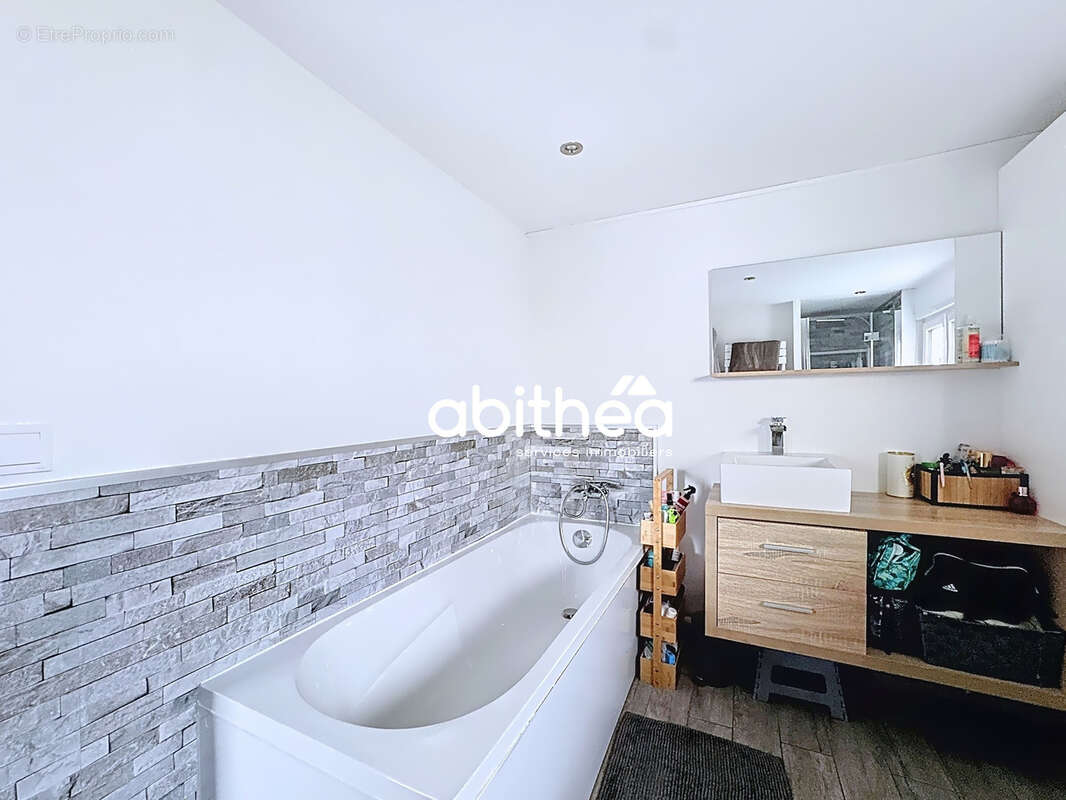 Maison à MAISNIL-LES-RUITZ