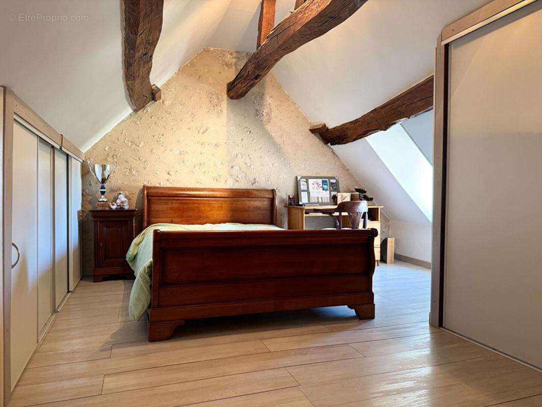 Maison à CONTRES