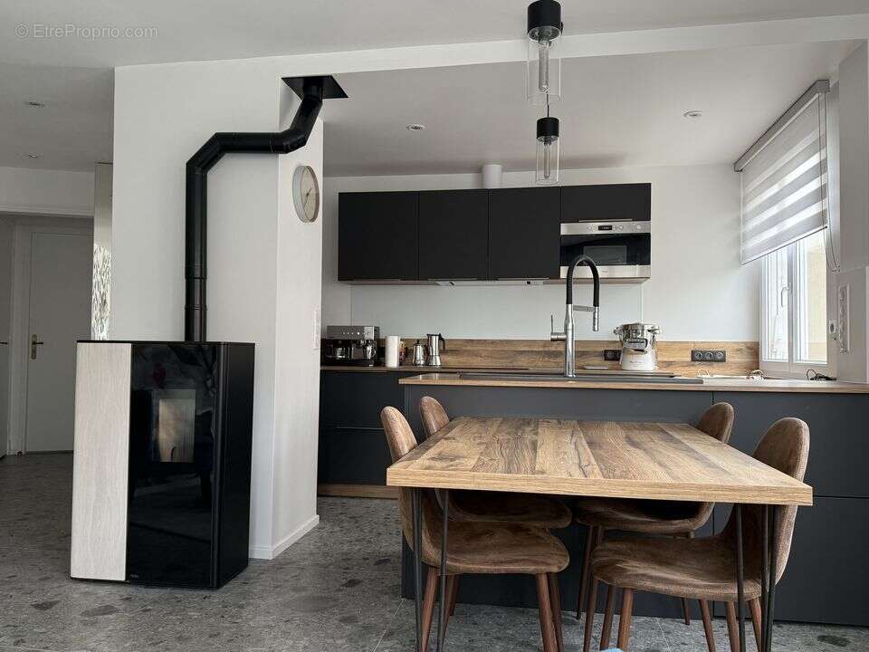 Appartement à LA GARENNE-COLOMBES