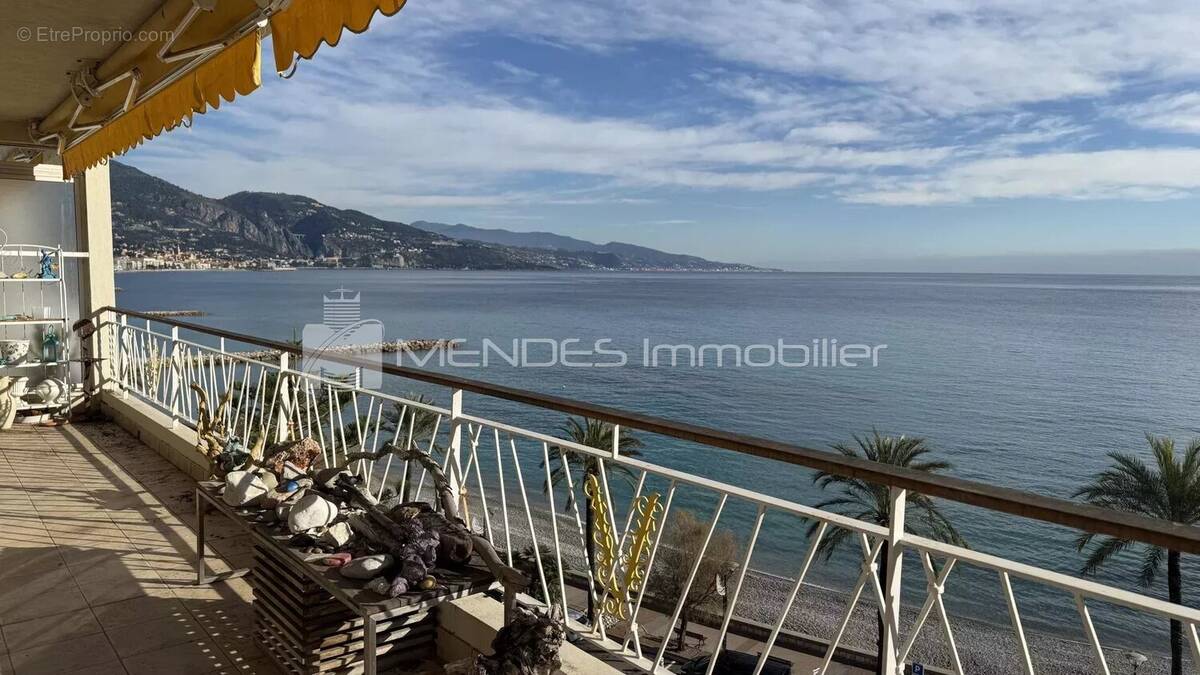 Appartement à ROQUEBRUNE-CAP-MARTIN