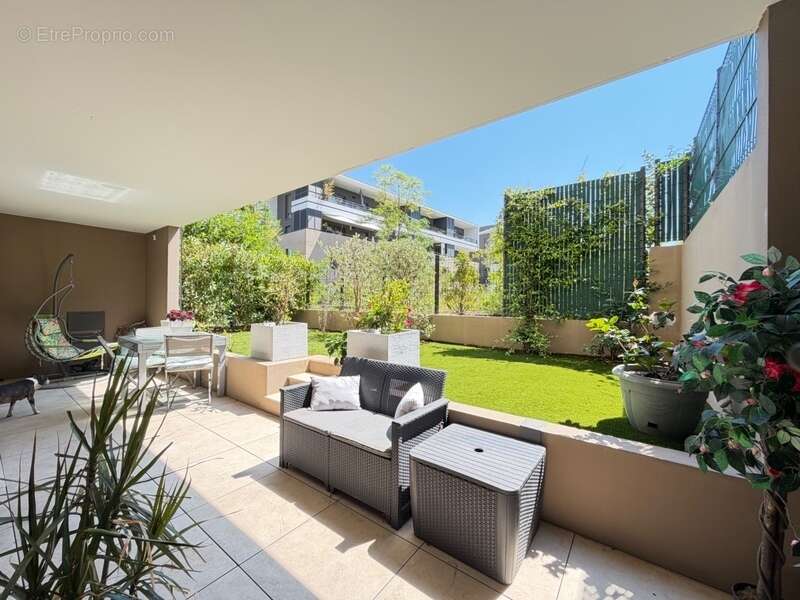 Appartement à VILLENEUVE-LOUBET