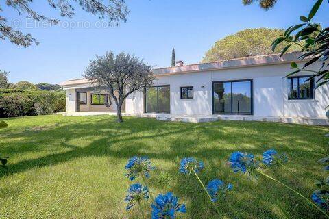 Maison à MOUGINS