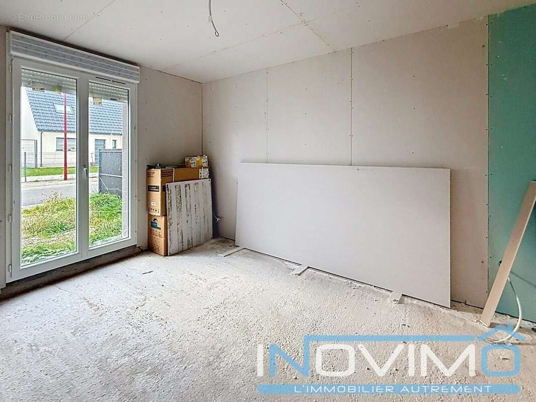 Maison à VIEILLE-EGLISE