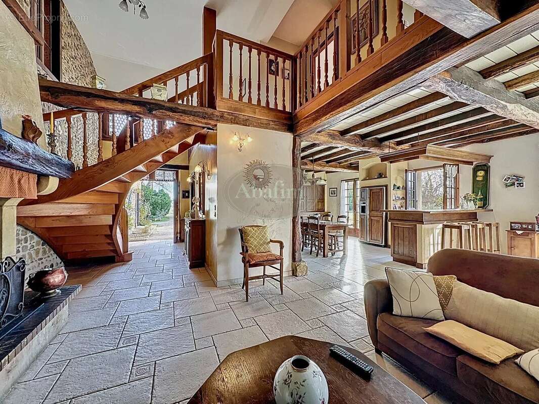 Maison à CASTELNAU-MAGNOAC