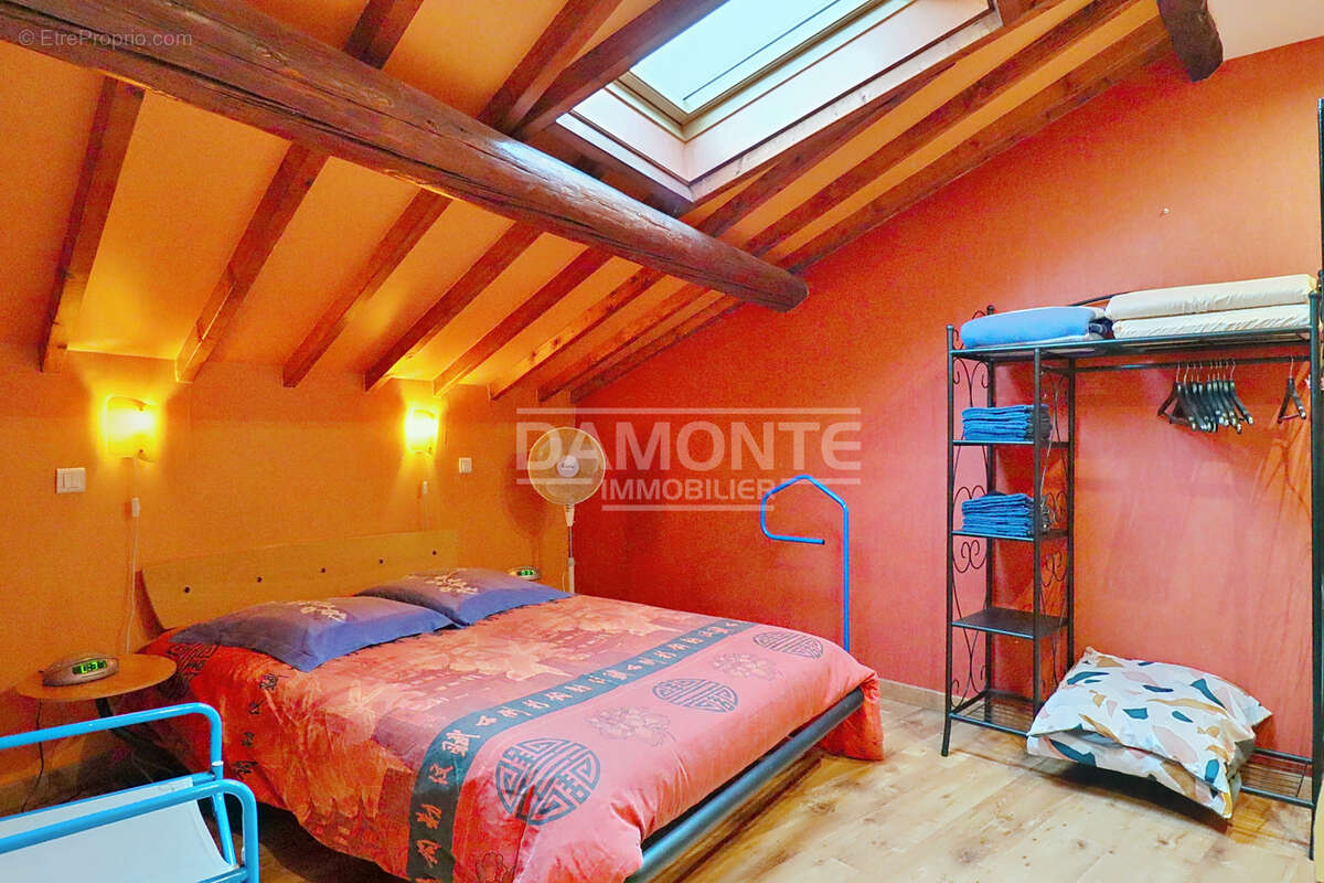 Appartement atypique de 59 m2  soit 38 m2 carrez - photo 6