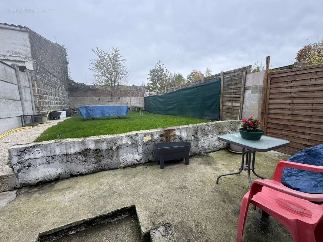 Appartement à DOUCHY-LES-MINES