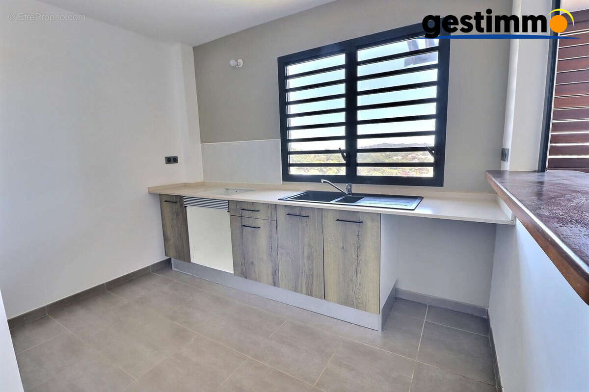 Appartement 53 m² à Remire-Montjoly  - photo 6