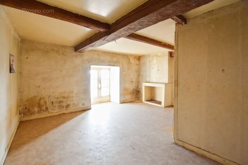 Maison à COUCHES