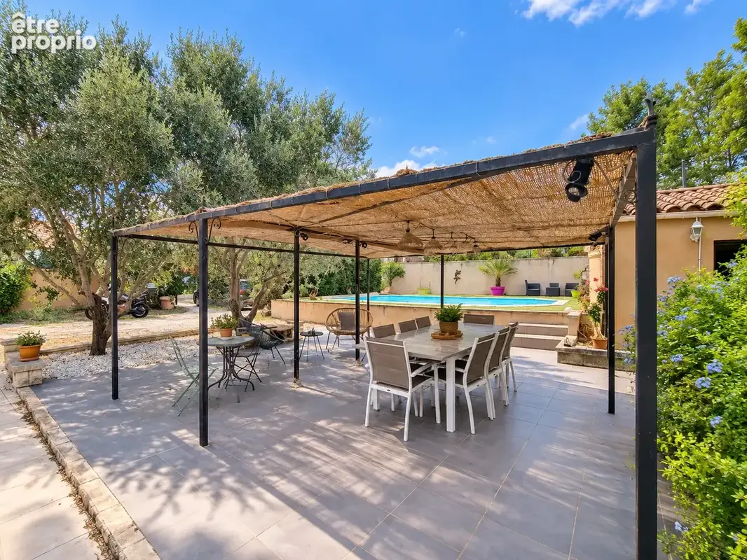 Jonquieres- villa plain pied 5 pieces avec piscine sur 960m2 de terrain - photo 9