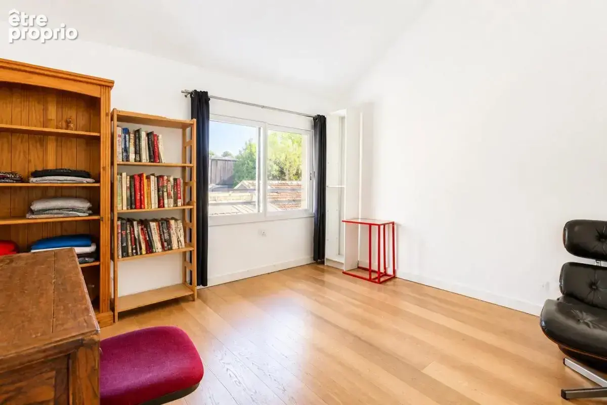 Maison de 5 pièces de 131 m² à Bagnolet - photo 10