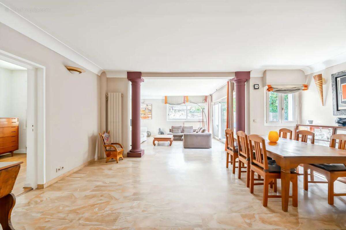 Maison à SAINT-CLOUD