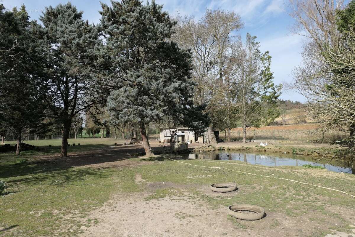 Maison à SAINT-JULIA