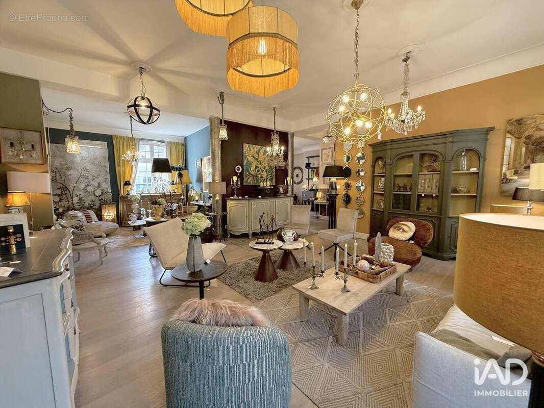 Photo 4 - Commerce à COMPIEGNE