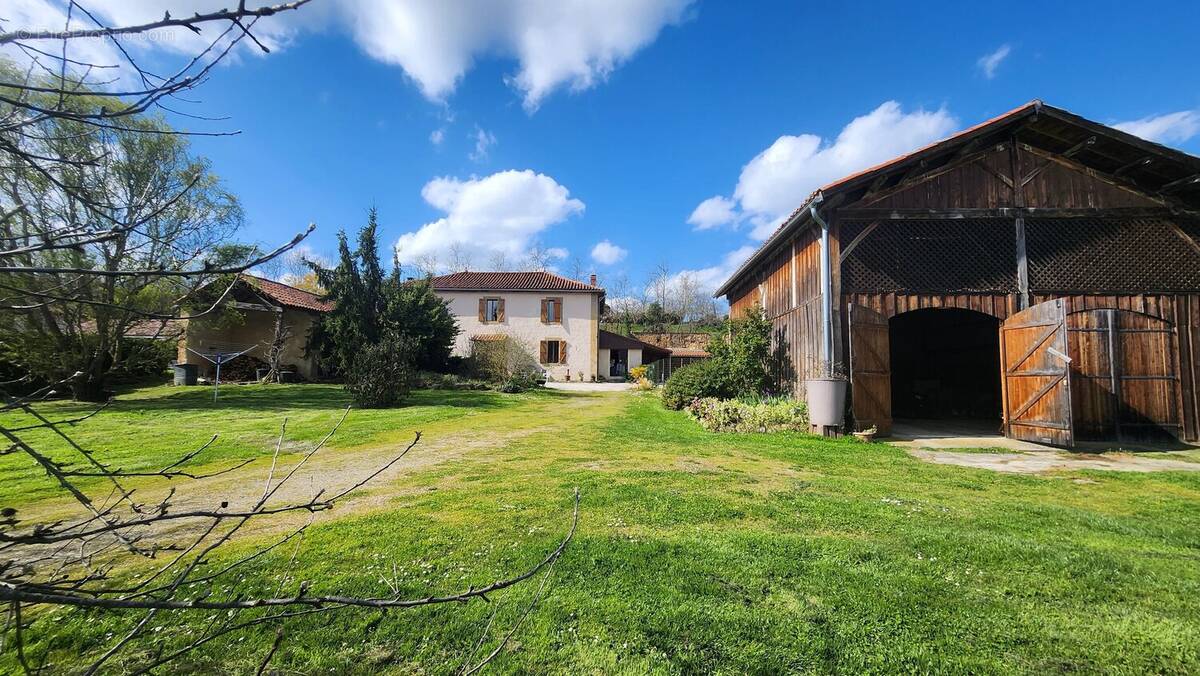Maison à CARDEILHAC