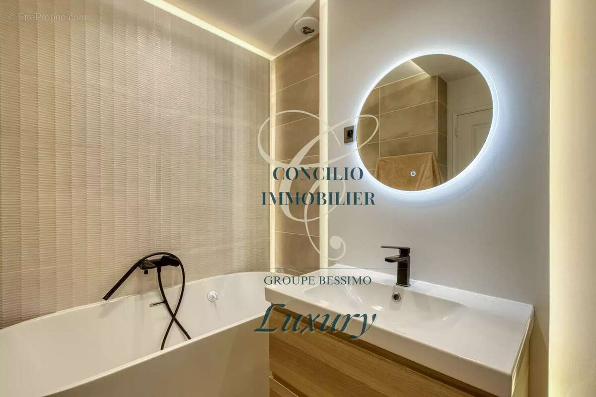 Appartement à PARIS-2E