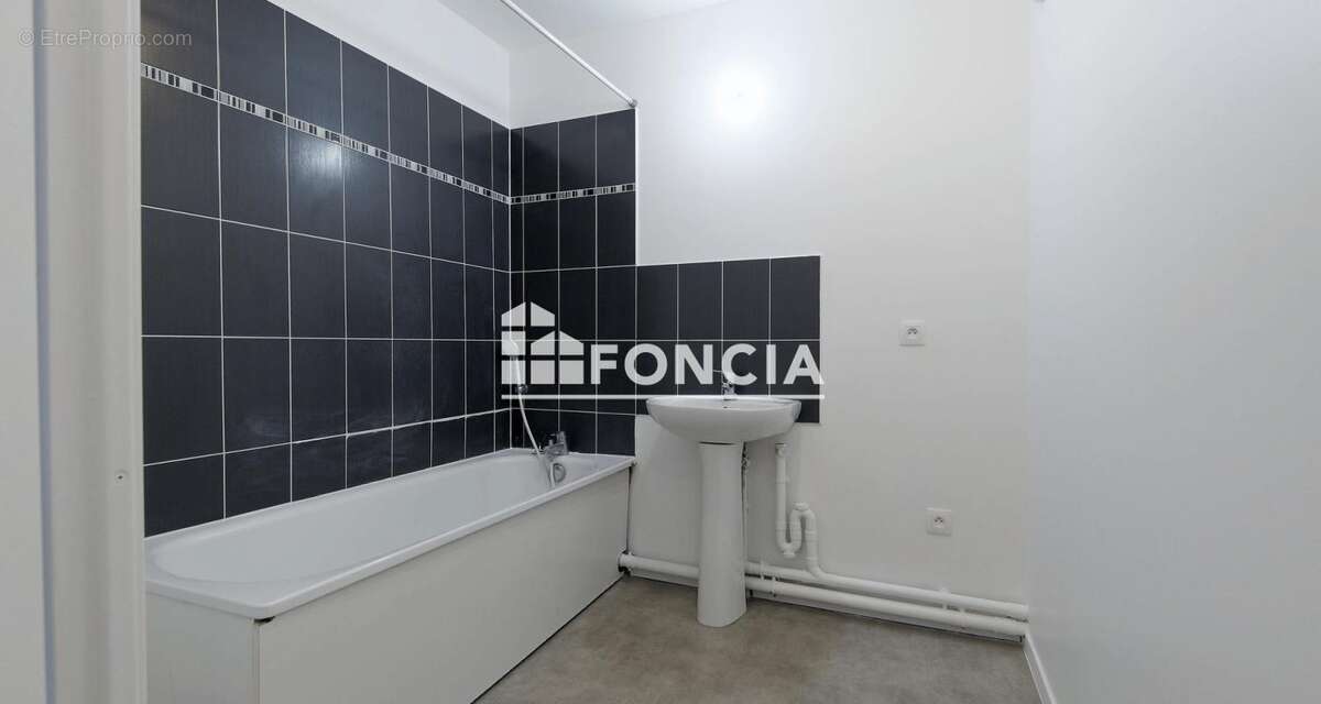 Appartement à CORBEIL-ESSONNES