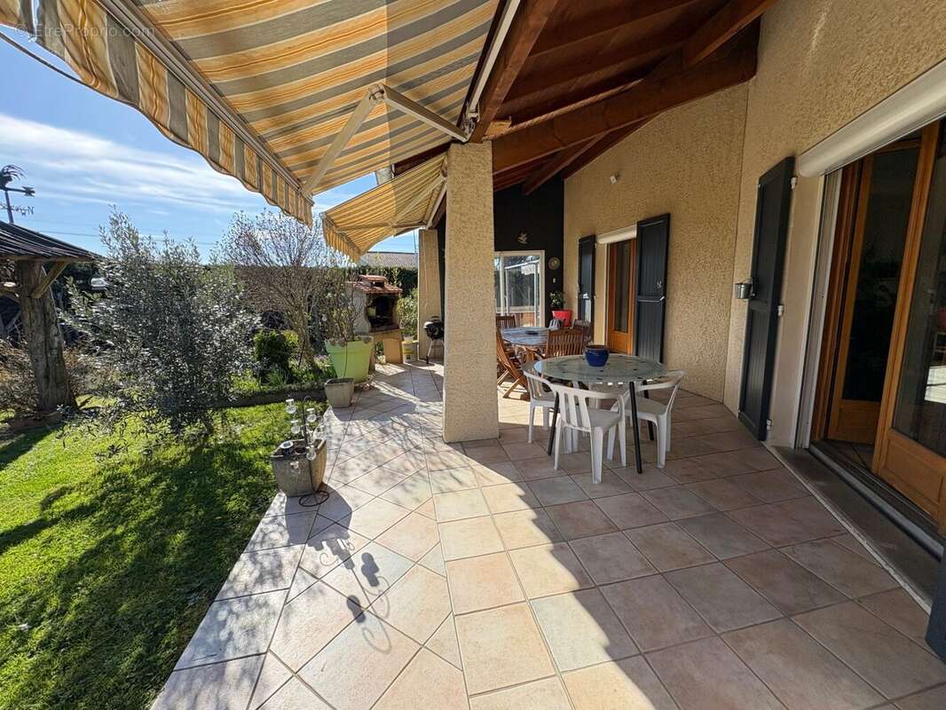 Maison à BEAUREPAIRE