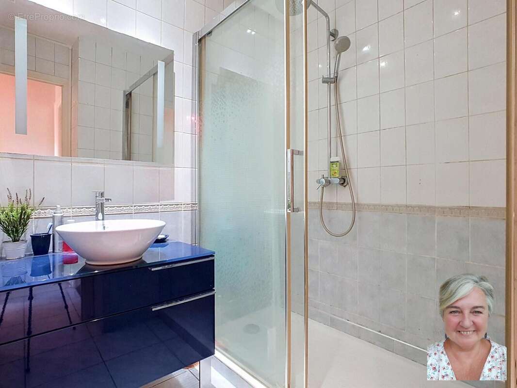 Photo 8 - Appartement à LYON-8E