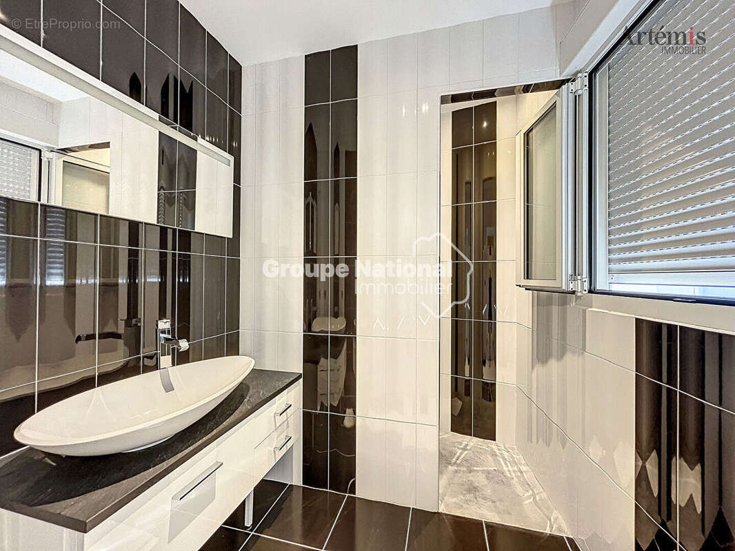 Maison  5 pièce(s) 170 m2, 3chambres, 2SDE, 1SDB, jardin de 1837m2 - photo 13