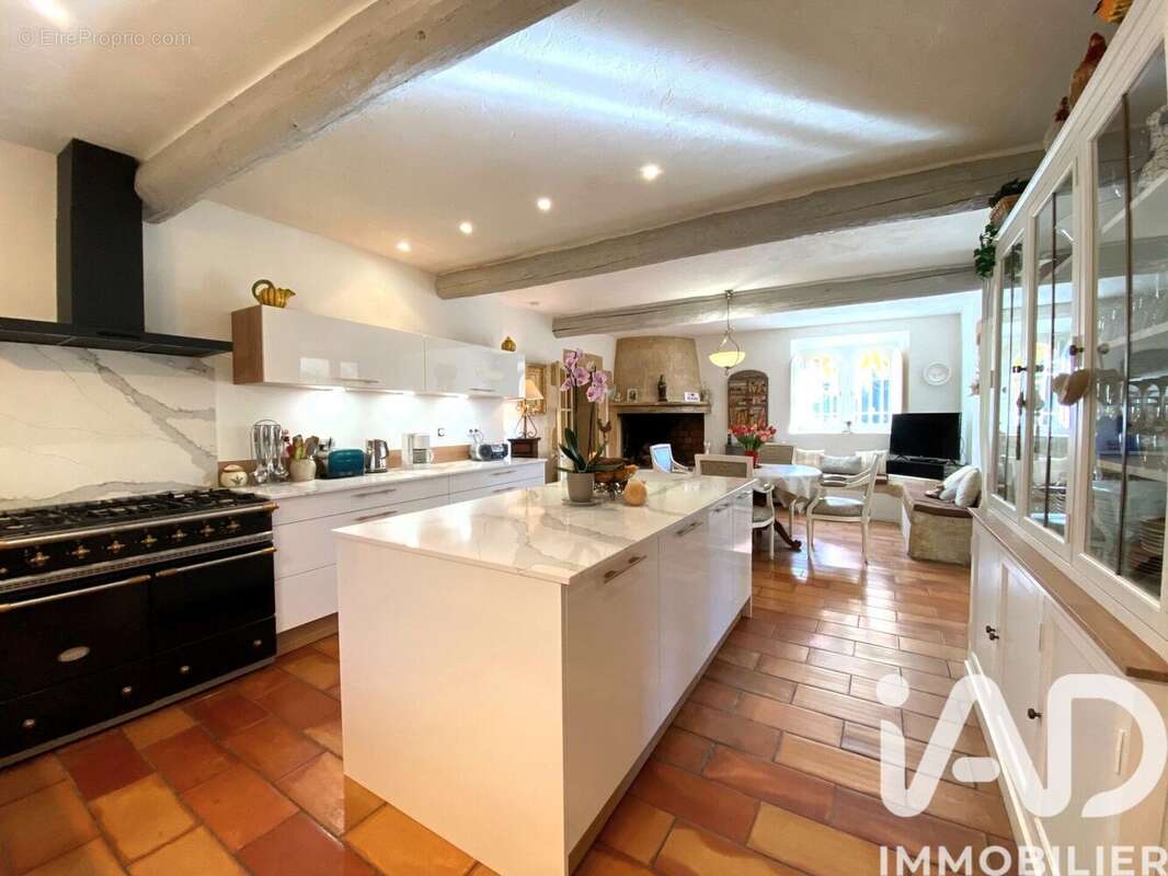 Photo 4 - Maison à L'ISLE-SUR-LA-SORGUE