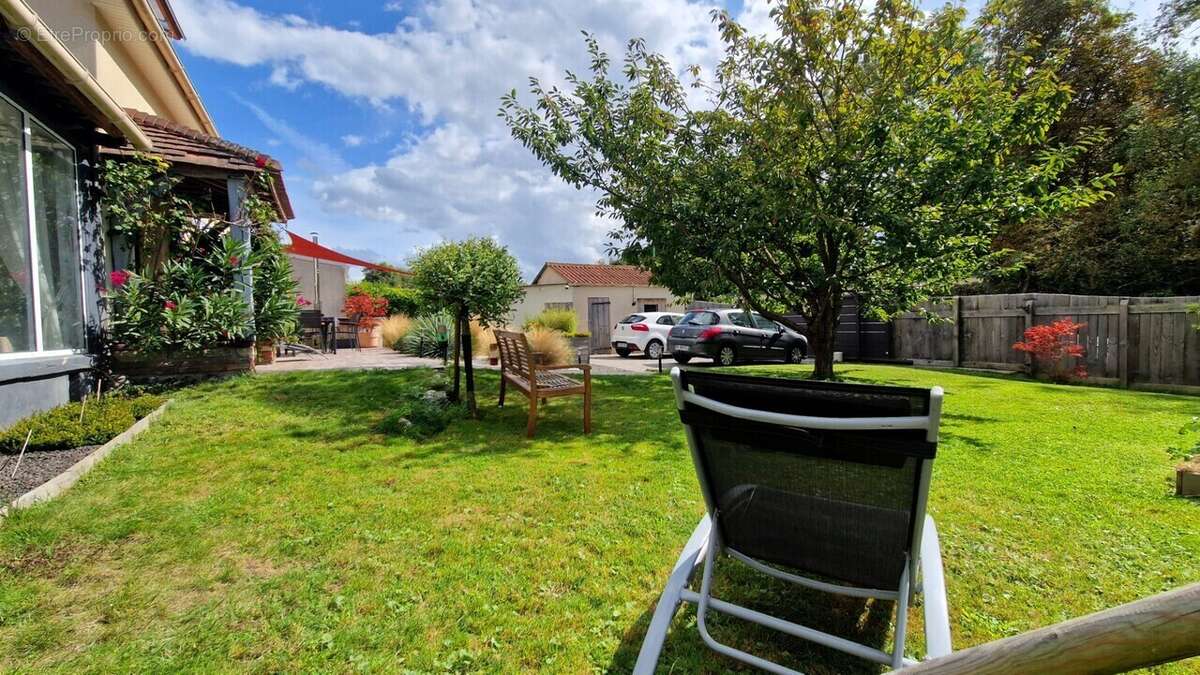 Maison à SAINT-MARTIN-EN-CAMPAGNE