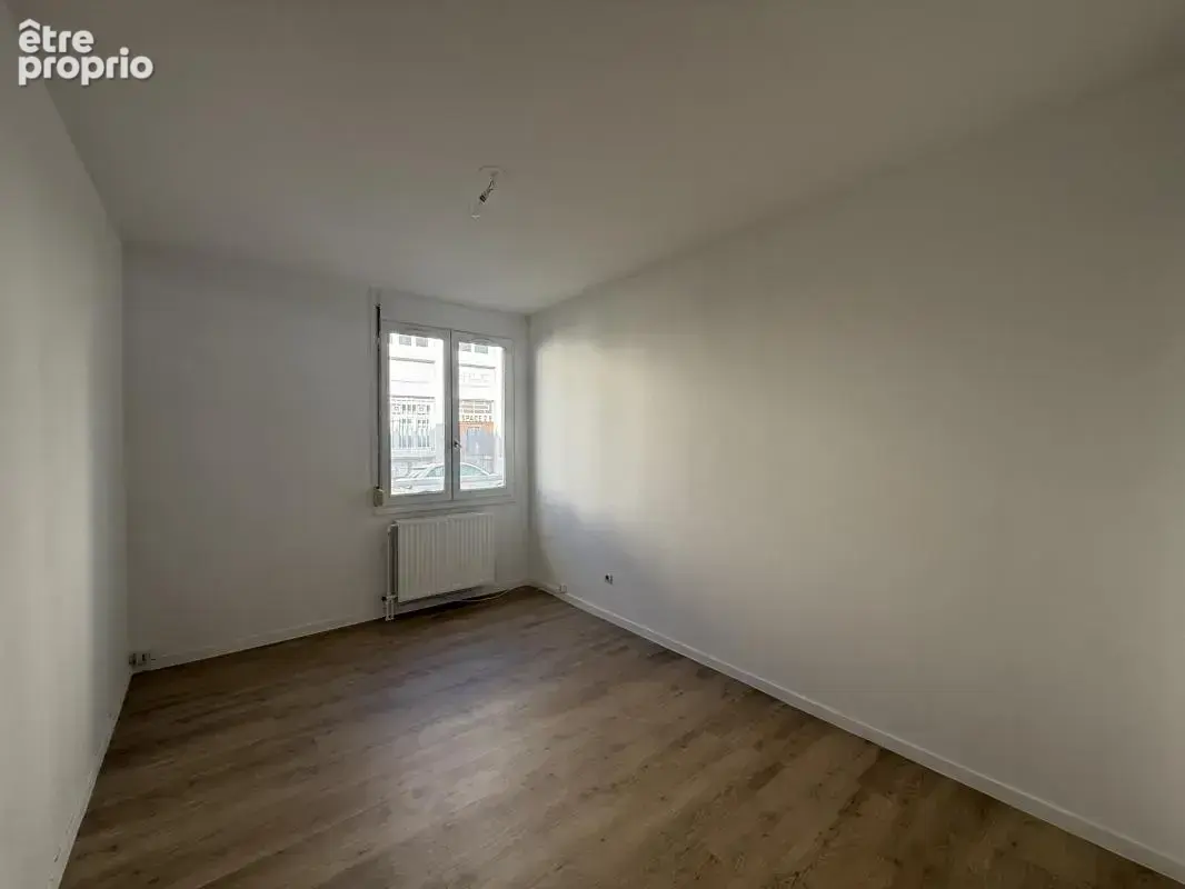 Appartement T3 Le Chambon-Feugerolles - photo 10
