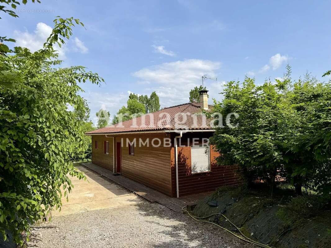 Maison à LANNEPAX