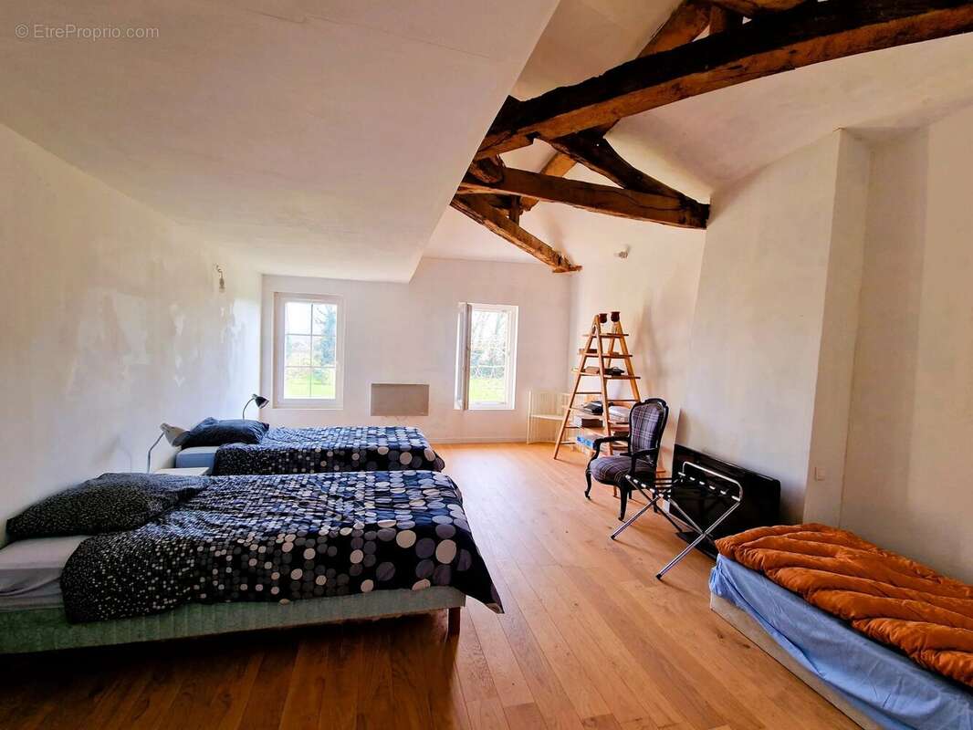 Maison à CASTILLON-LA-BATAILLE