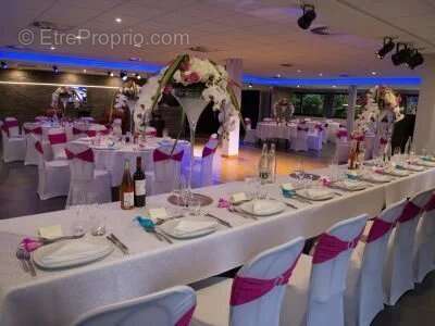 Commerce à CHALIFERT