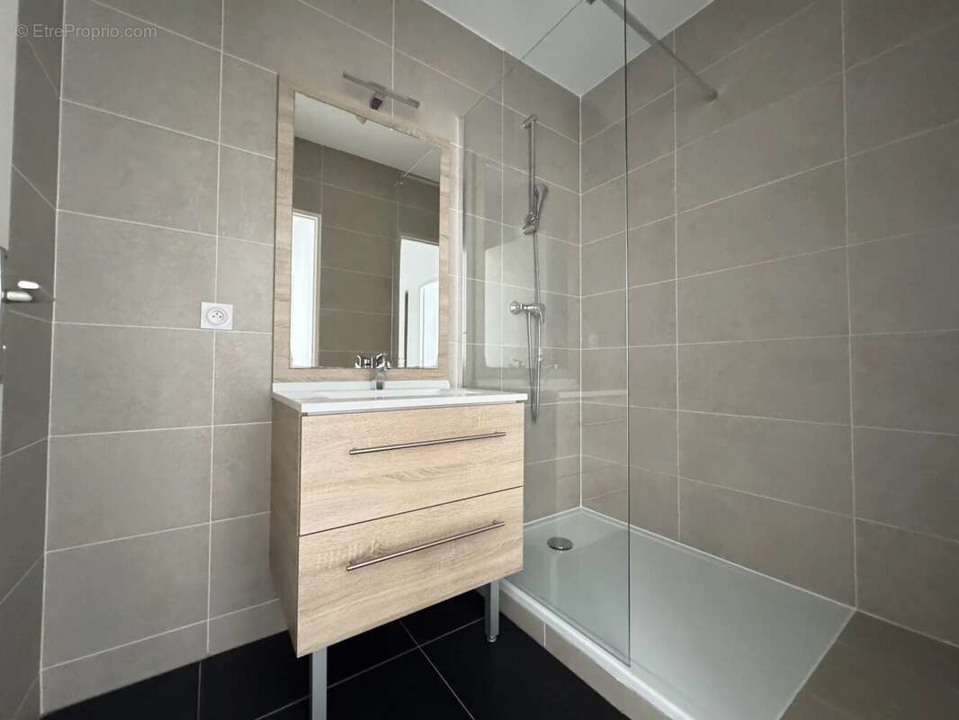Appartement à LE PLESSIS-TREVISE