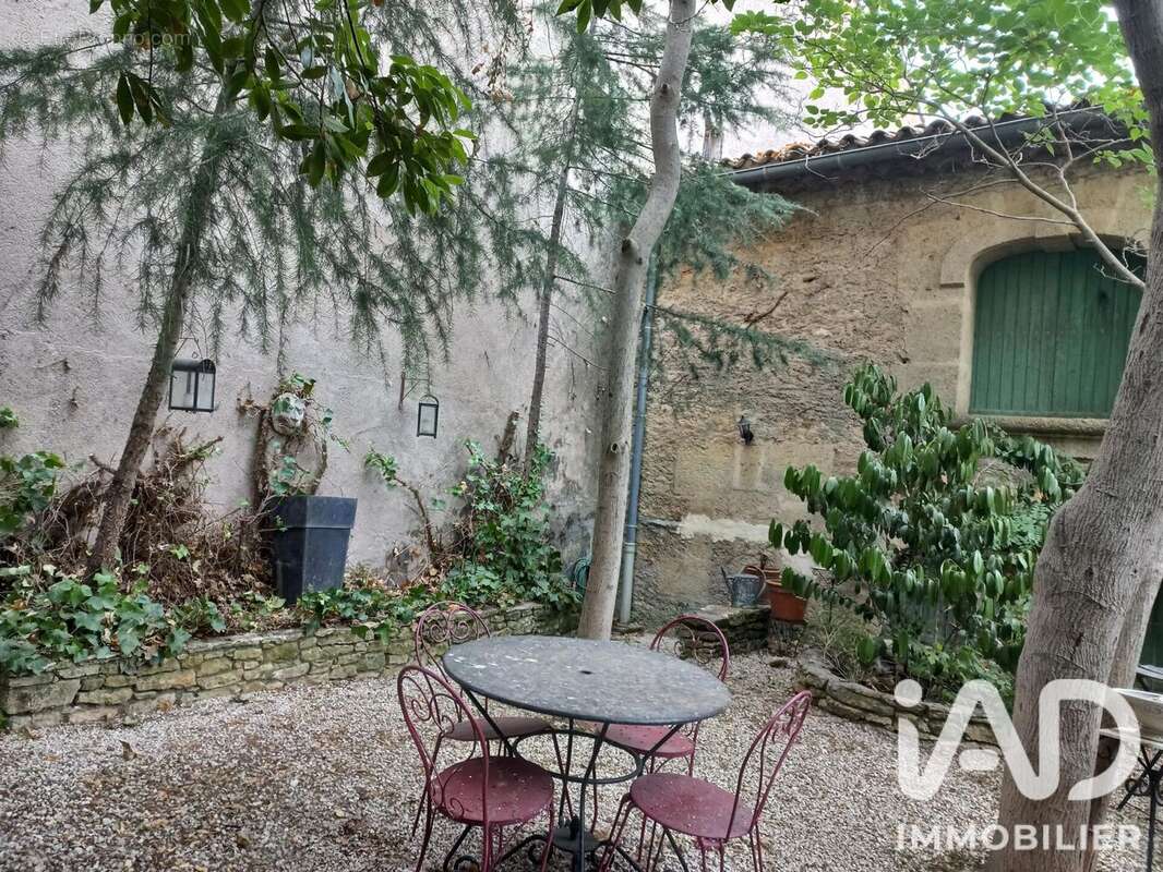 Maison 220 m² à Poilhes  - photo 9