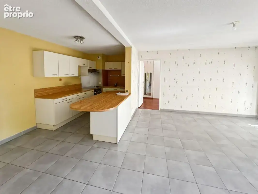 Appartement 3 chambres Résidence récente, sécurisée et au calme absolu, climatisation, parking sous-terrain - photo 4