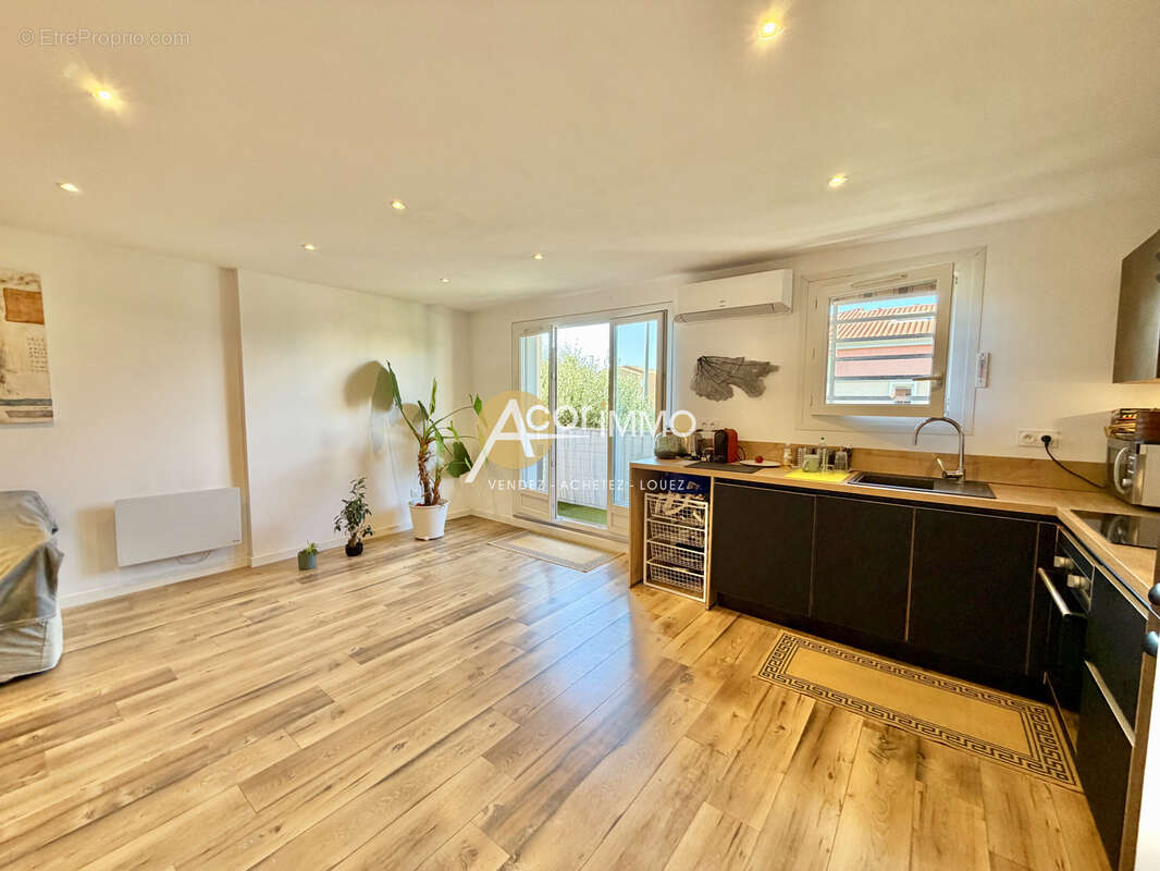 Appartement à LA VALETTE-DU-VAR