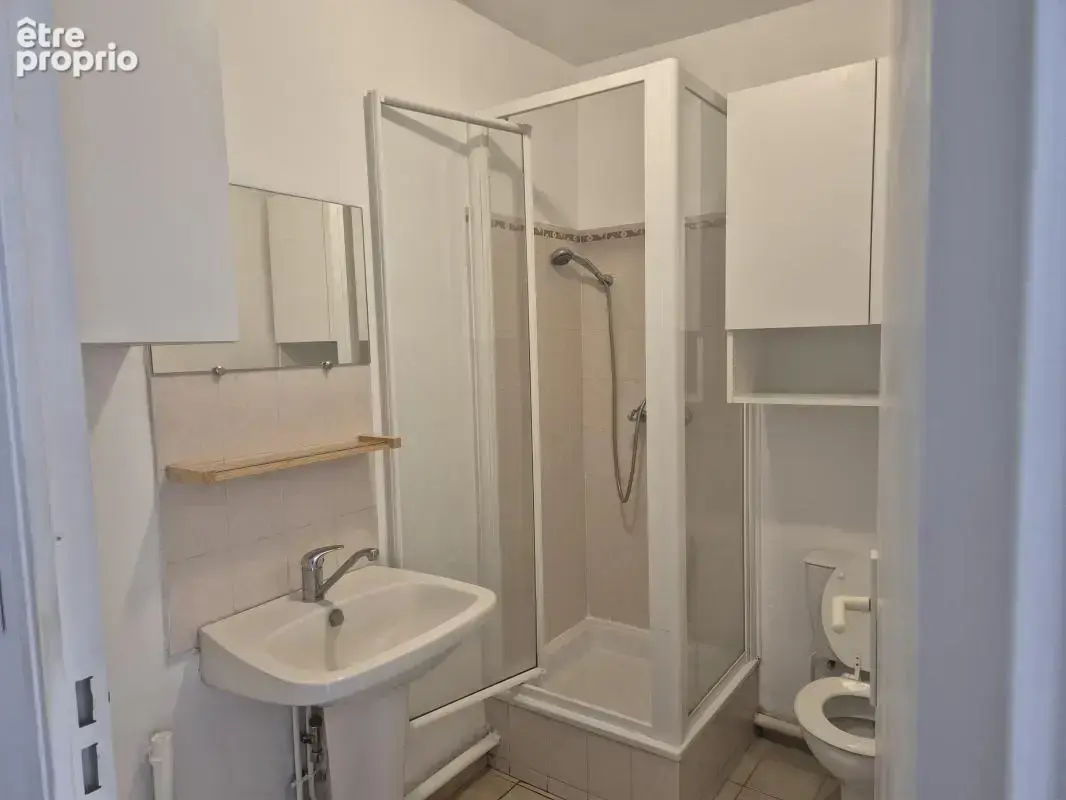 Studio 20 m² en hyper-centre d'Aubagne, faibles charges, idéal premier investissement, à deux pas de la gare - photo 7