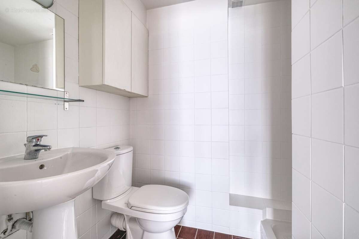 Appartement 15 m² à Paris-7e  - photo 7