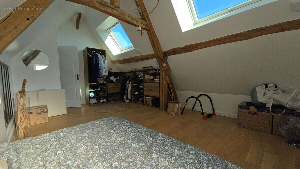 Maison à FRENEUSE