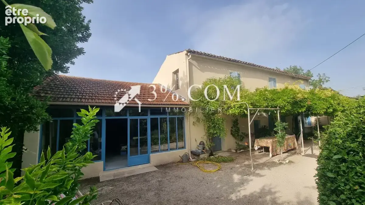 Maison 8 pièces 121 m² · à Valreas · 121 m² · 360 000 €