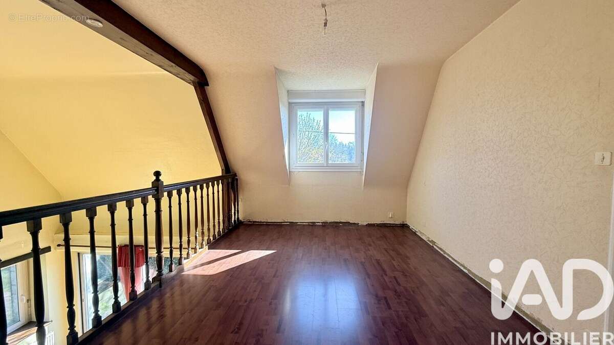 Photo 9 - Maison à SAINT-AVE