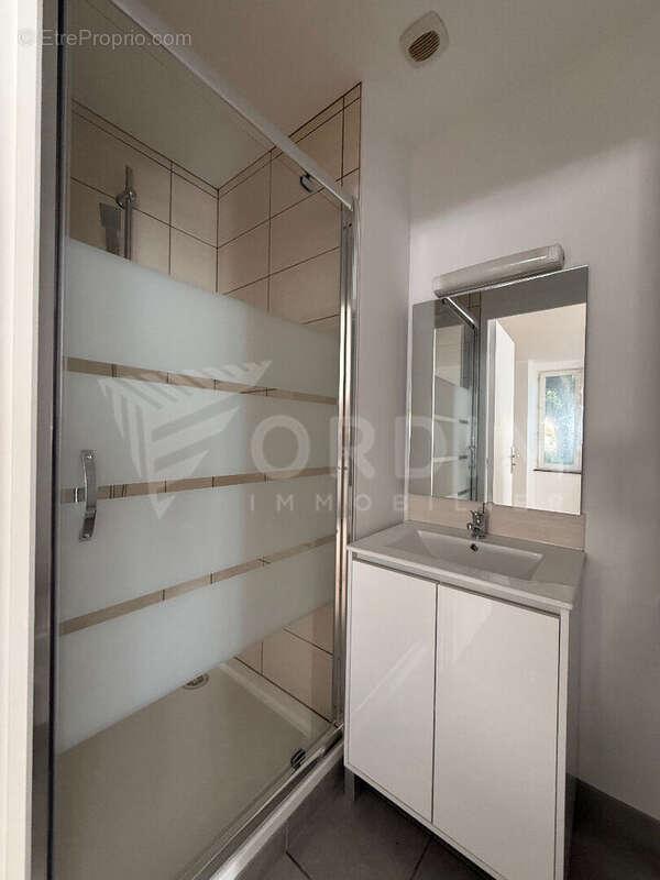 Appartement à NEUVY-SUR-LOIRE
