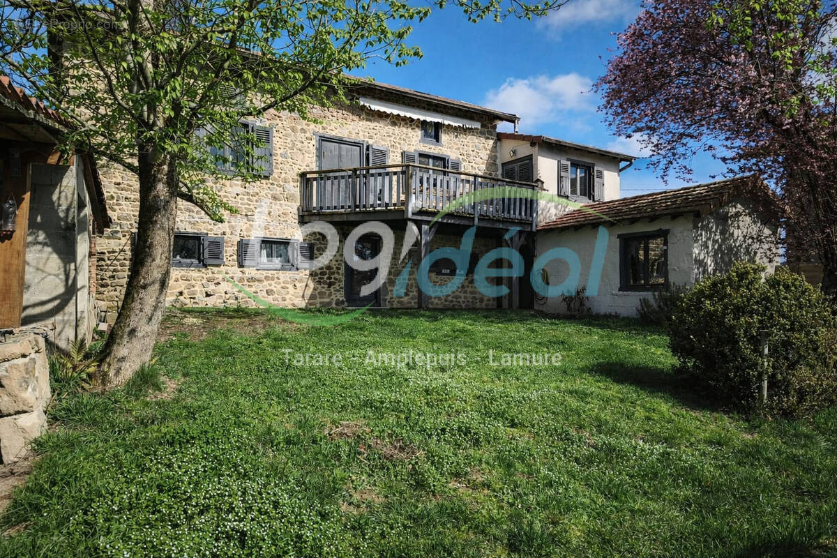 Maison à AMPLEPUIS