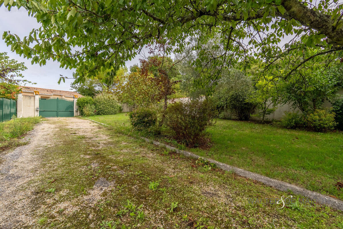 Maison à BOUTIERS-SAINT-TROJAN