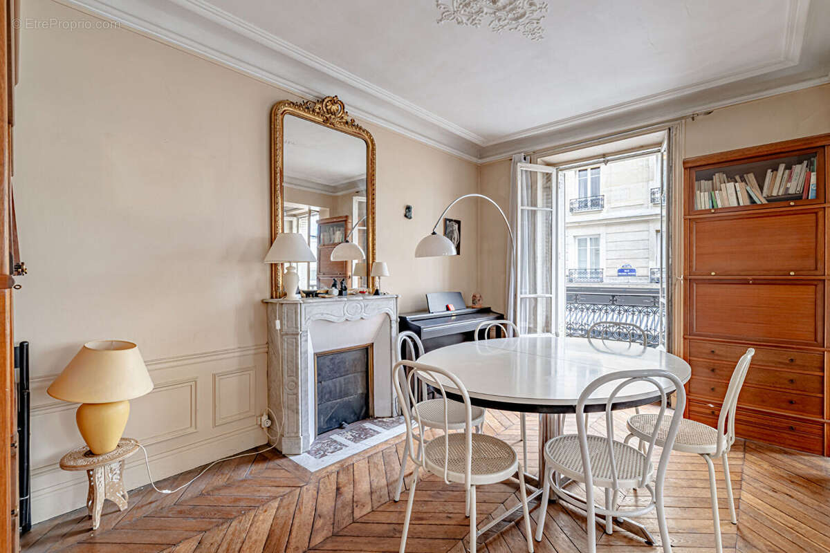 Appartement à PARIS-13E