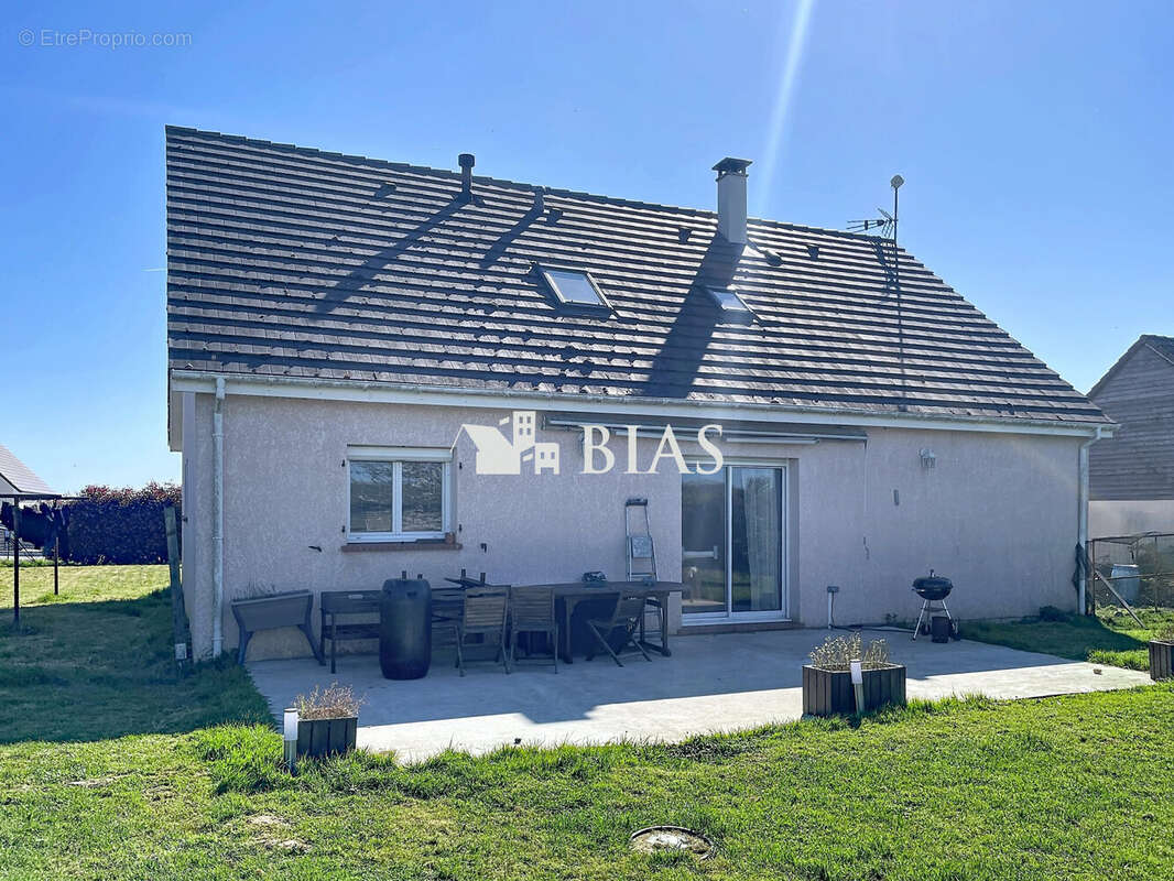 Maison à LA NEUVILLE-DU-BOSC